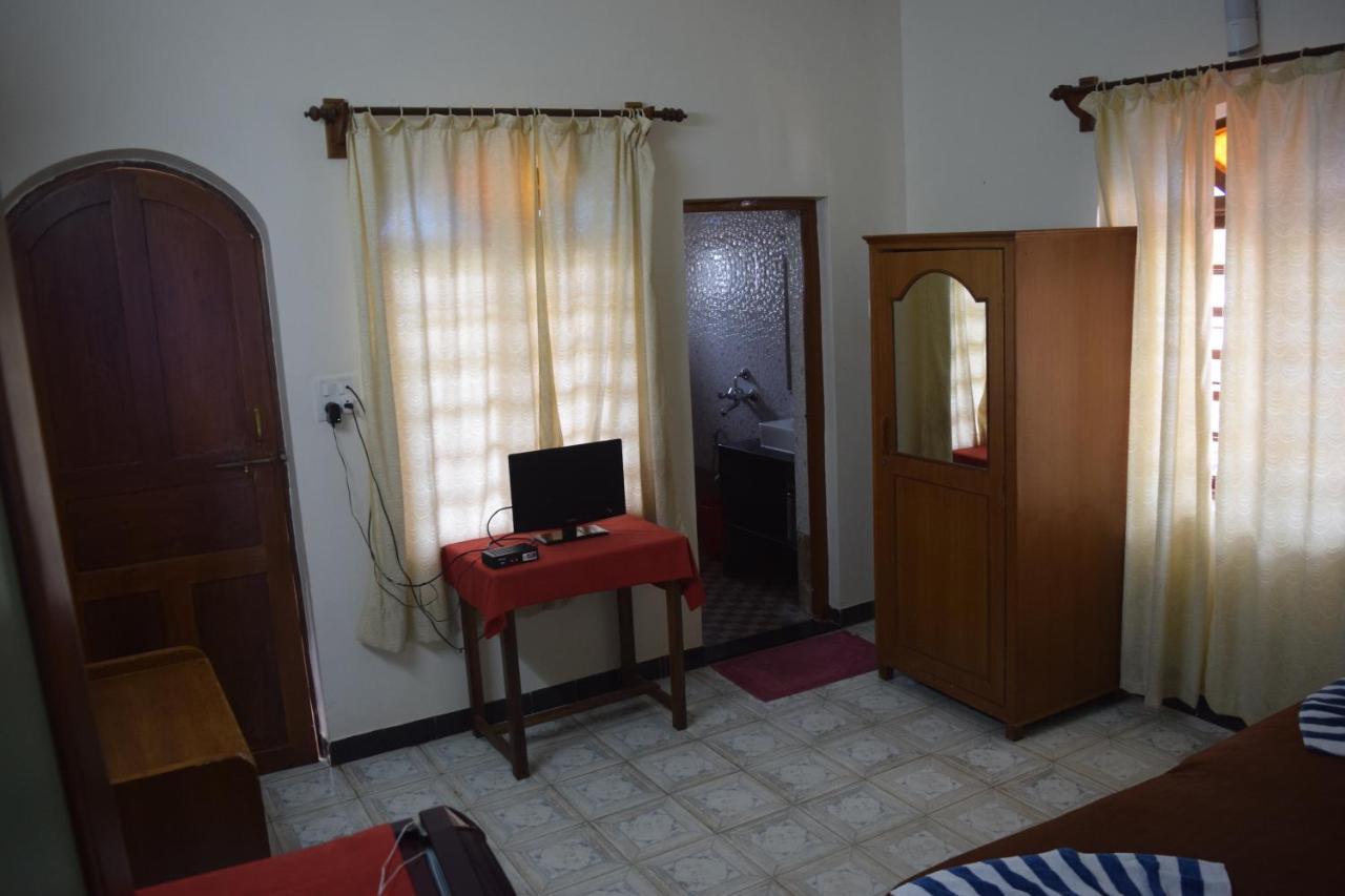Bribon Guest House Calangute Extérieur photo