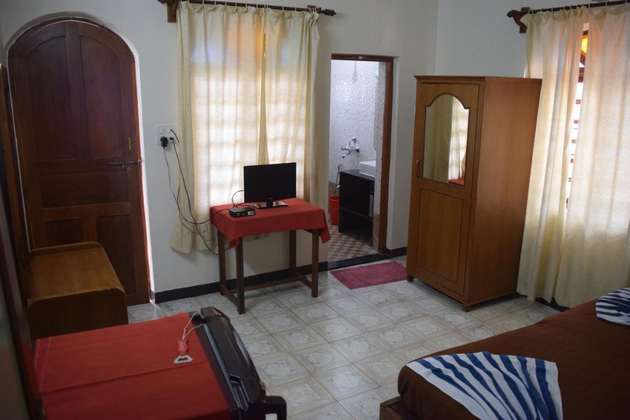 Bribon Guest House Calangute Extérieur photo